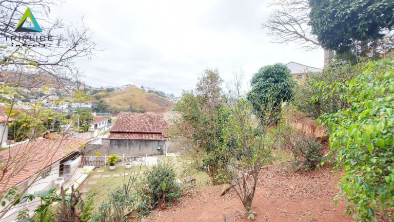 Imagem Casa com 4 Quartos à Venda, 250 m² em Bom Clima - Juiz De Fora