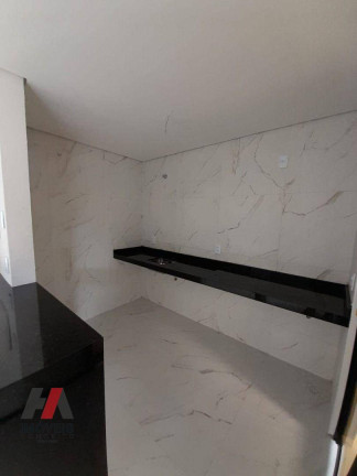 Imagem Casa com 3 Quartos à Venda, 122 m² em Lagoa Redonda - Fortaleza