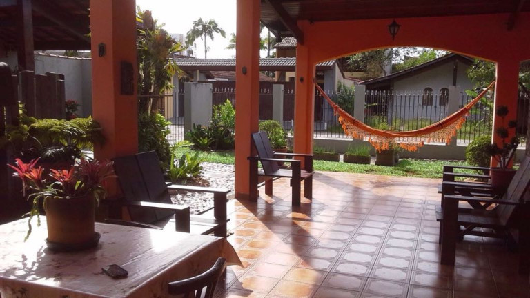 Imagem Casa com 5 Quartos para Temporada, 220 m² em Toninhas - Ubatuba Imagem Casa com 5 Quartos para Temporada, 220 m² em Toninhas - Ubatuba