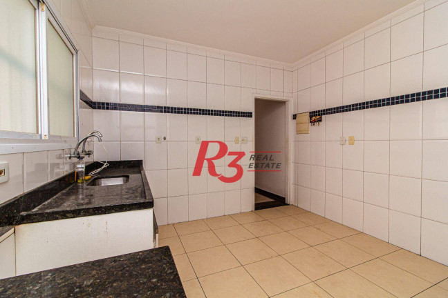 Imagem Casa com 3 Quartos à Venda, 180 m² em Boqueirão - Santos Imagem Casa com 3 Quartos à Venda, 180 m² em Boqueirão - Santos
