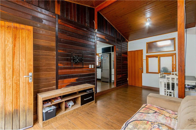 Imagem Casa com 4 Quartos à Venda,  em Sarandi - Porto Alegre