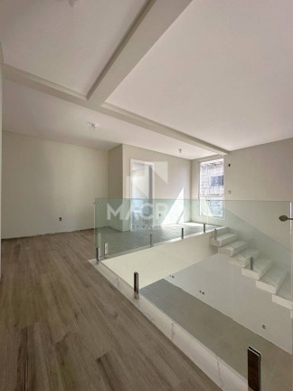 Imagem Casa com 3 Quartos à Venda, 384 m² em Amizade - Jaraguá Do Sul