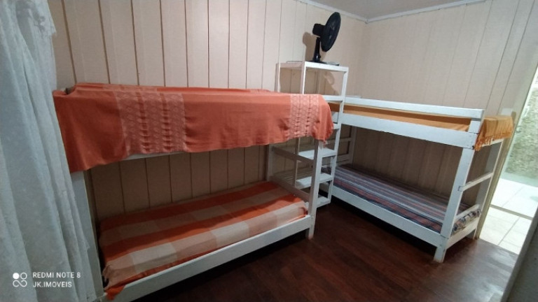 Imagem Casa com 5 Quartos para Temporada, 110 m² em Barra Do Saí - Itapoá Imagem Casa com 5 Quartos para Temporada, 110 m² em Barra Do Saí - Itapoá