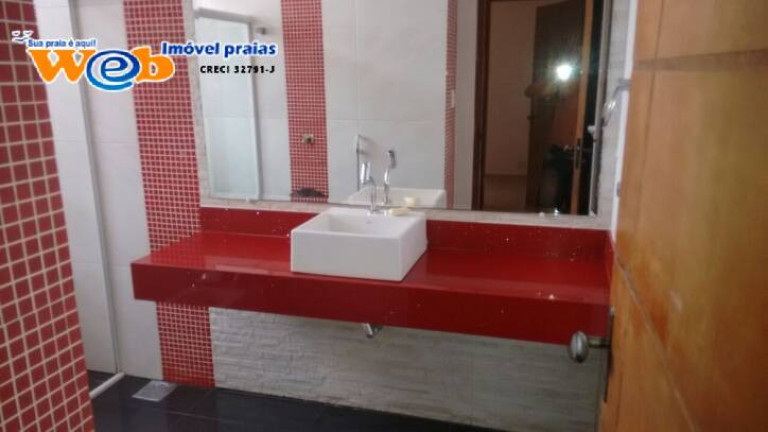 Imagem Casa com 3 Quartos à Venda, em Vila Tupi - Praia Grande Imagem Casa com 3 Quartos à Venda, em Vila Tupi - Praia Grande