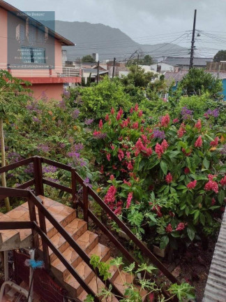 Imagem Casa com 4 Quartos à Venda, 150 m² em São João Do Rio Vermelho - Florianópolis Imagem Casa com 4 Quartos à Venda, 150 m² em São João Do Rio Vermelho - Florianópolis