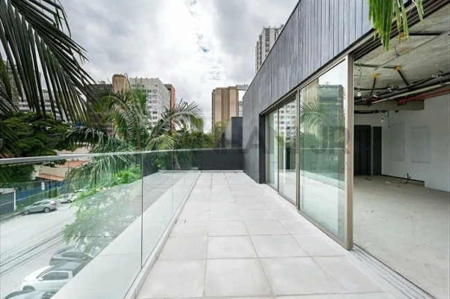 Imagem Casa com 3 Quartos à Venda, 578 m² em Jardim Europa - São Paulo