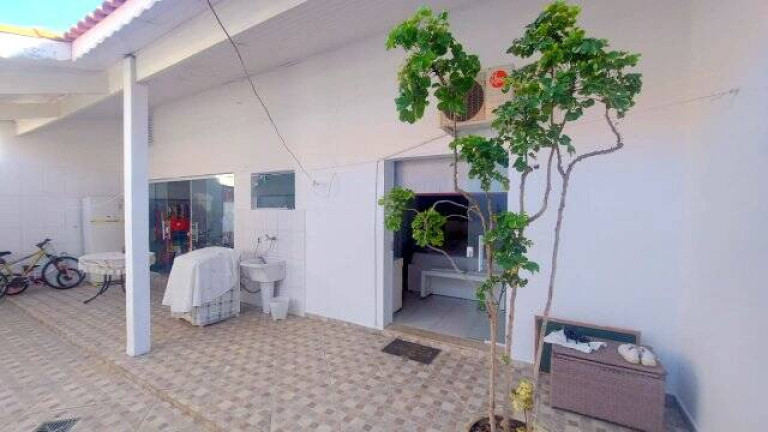 Imagem Casa com 3 Quartos à Venda, 250 m² em Jardim Peruibe - Peruíbe Imagem Casa com 3 Quartos à Venda, 250 m² em Jardim Peruibe - Peruíbe