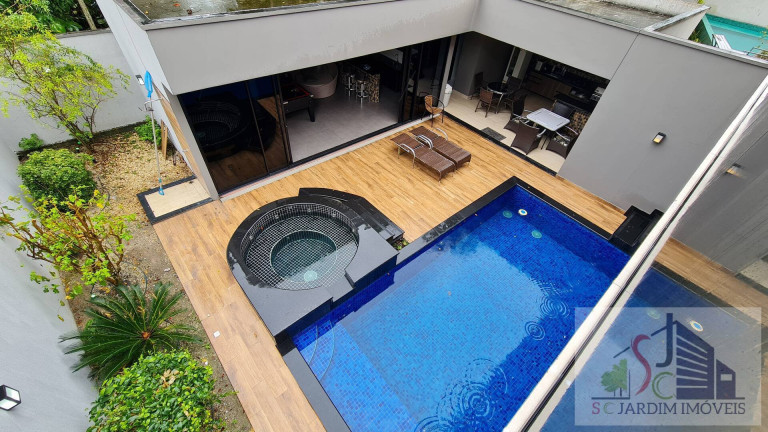 Imagem Casa de Condomínio com 5 Quartos à Venda, 450 m² em Ponta Negra - Manaus Imagem Casa de Condomínio com 5 Quartos à Venda, 450 m² em Ponta Negra - Manaus