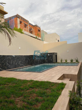 Imagem Sobrado com 3 Quartos à Venda, 290 m² em Condomínio Belvedere - Cuiabá