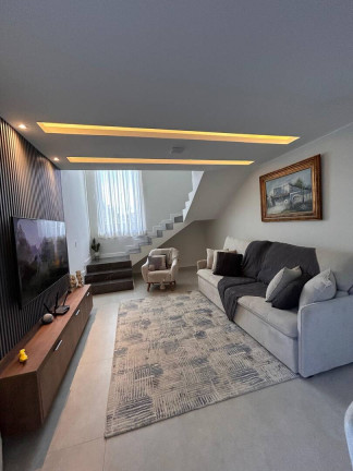 Imagem Casa com 3 Quartos à Venda,  em Varginha - Nova Friburgo
