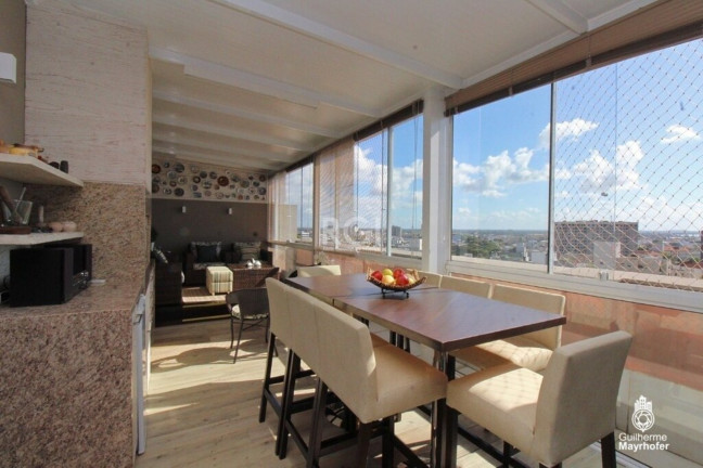 Imagem Imóvel com 1 Quarto à Venda, 150 m² em São João - Porto Alegre Imagem Imóvel com 1 Quarto à Venda, 150 m² em São João - Porto Alegre