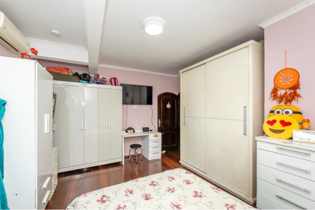 Imagem Casa com 3 Quartos à Venda, 325 m² em Vila Gustavo - São Paulo Imagem Casa com 3 Quartos à Venda, 325 m² em Vila Gustavo - São Paulo
