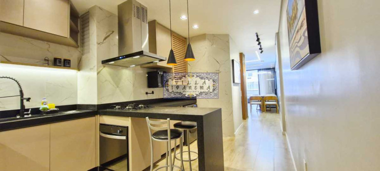 Imagem Apartamento com 1 Quarto à Venda, 60 m² em Copacabana - Rio De Janeiro Imagem Apartamento com 1 Quarto à Venda, 60 m² em Copacabana - Rio De Janeiro