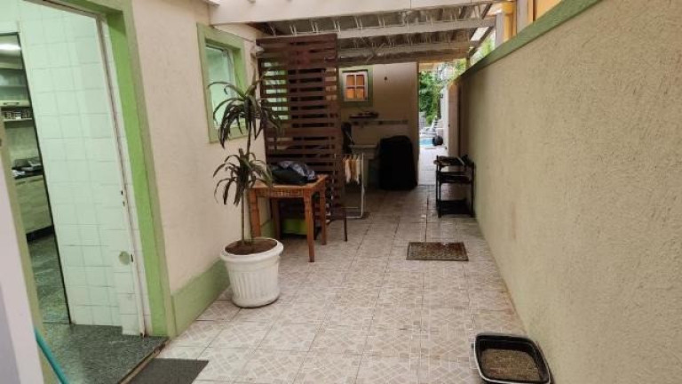 Imagem Casa com 4 Quartos à Venda, 200 m² em Ingá - Niterói Imagem Casa com 4 Quartos à Venda, 200 m² em Ingá - Niterói