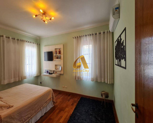 Imagem Casa com 4 Quartos à Venda, 300 m² em Alphaville - Santana De Parnaíba Imagem Casa com 4 Quartos à Venda, 300 m² em Alphaville - Santana De Parnaíba