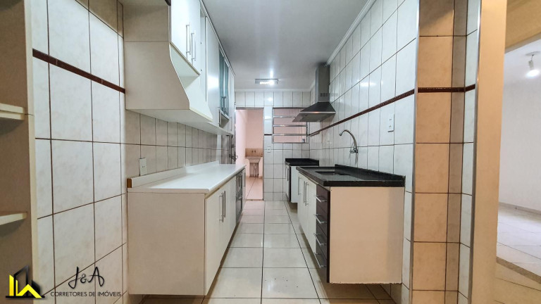 Imagem Casa com 3 Quartos à Venda, 162 m² em Metalúrgicos - Osasco