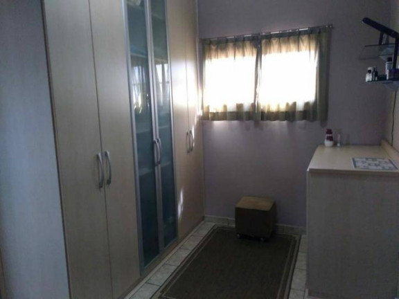 Imagem Casa com 4 Quartos à Venda, 250 m² em Esplanada Independência - Taubaté Imagem Casa com 4 Quartos à Venda, 250 m² em Esplanada Independência - Taubaté