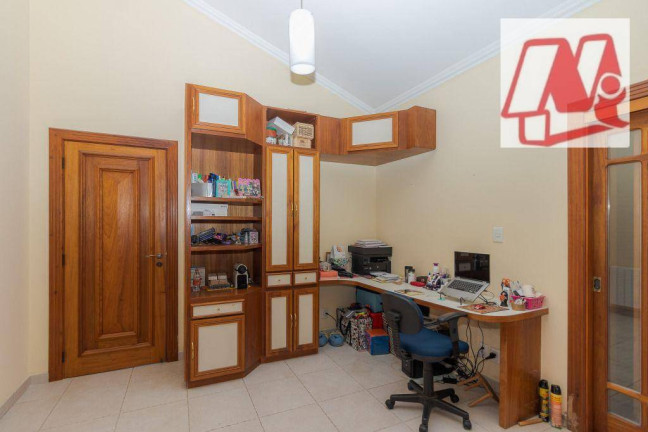 Imagem Casa com 4 Quartos à Venda, 740 m² em Partenon - Porto Alegre Imagem Casa com 4 Quartos à Venda, 740 m² em Partenon - Porto Alegre