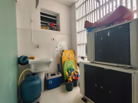 Imagem Apartamento com 4 Quartos à Venda, 171 m² em Pitangueiras - Guarujá