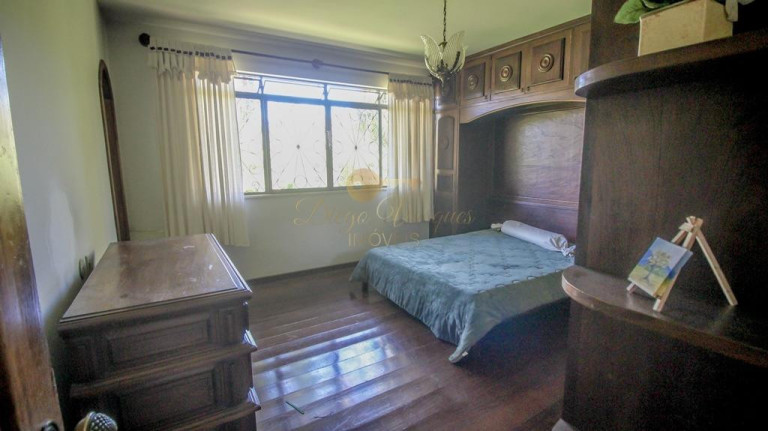 Imagem Casa com 4 Quartos à Venda, 228 m² em Quinta Da Barra - Teresópolis Imagem Casa com 4 Quartos à Venda, 228 m² em Quinta Da Barra - Teresópolis