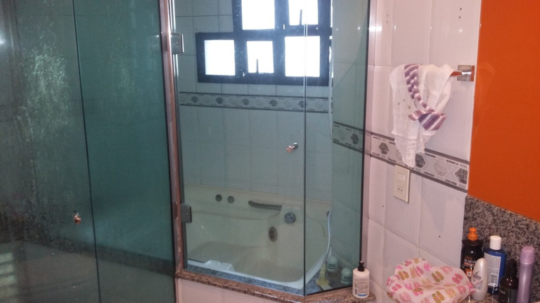 Imagem Imóvel com 4 Quartos à Venda, 187 m² em Vital Brazil - Niterói Imagem Imóvel com 4 Quartos à Venda, 187 m² em Vital Brazil - Niterói