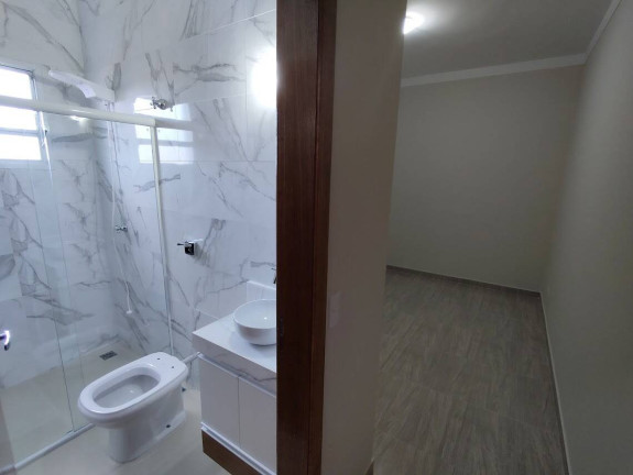 Imagem Casa com 5 Quartos à Venda, 250 m² em Flórida - Praia Grande Imagem Casa com 5 Quartos à Venda, 250 m² em Flórida - Praia Grande