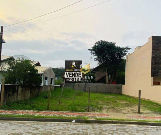 Terreno à Venda, 325 m² em Praia De Mariscal - Bombinhas