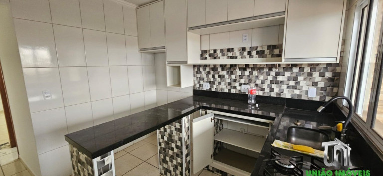 Imagem Casa com 2 Quartos para Alugar, 60 m² em Jardim Do Cedro - Bragança Paulista Imagem Casa com 2 Quartos para Alugar, 60 m² em Jardim Do Cedro - Bragança Paulista