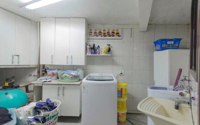 Sobrado com 6 Quartos à Venda, 298 m² em Jardim Brasília - São Paulo