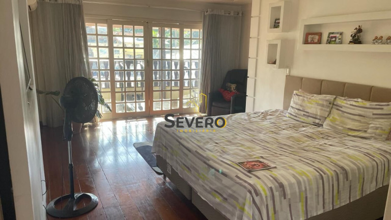 Casa com 4 Quartos à Venda, 400 m² em Santa Catarina - São Gonçalo