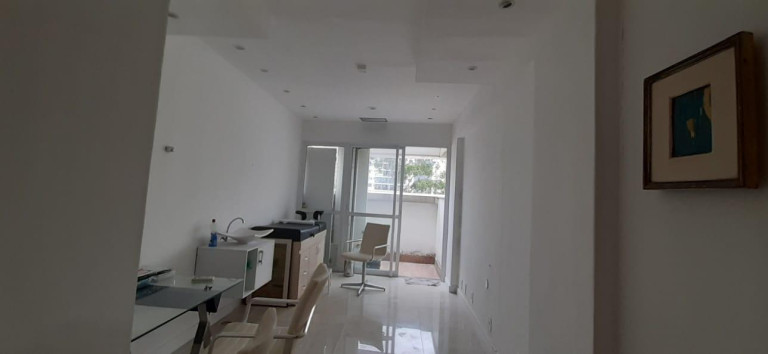 Imóvel Comercial à Venda, 26 m² em Recreio Dos Bandeirantes - Rio De Janeiro