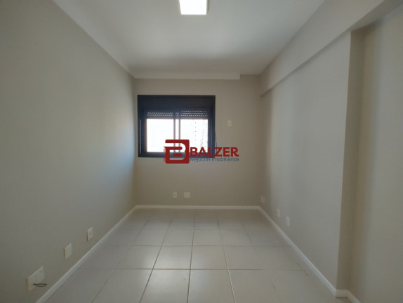 Imagem Apartamento com 3 Quartos à Venda, 125 m² em Centro - Florianópolis Imagem Apartamento com 3 Quartos à Venda, 125 m² em Centro - Florianópolis
