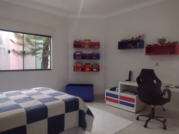 Imagem Sobrado com 3 Quartos à Venda, 314 m² em Anápolis City - Anápolis