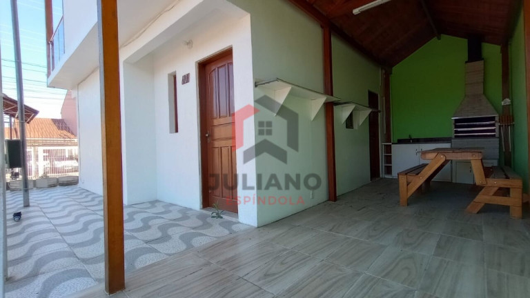 Imagem Casa com 2 Quartos à Venda, 75 m² em Hípica - Porto Alegre