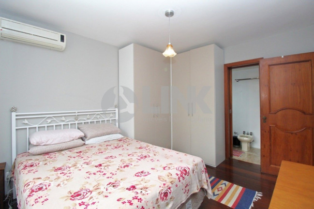 Imagem Apartamento com 2 Quartos à Venda, 89 m² em Mont Serrat - Porto Alegre Imagem Apartamento com 2 Quartos à Venda, 89 m² em Mont Serrat - Porto Alegre