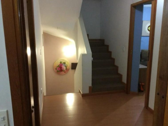 Imagem Casa com 3 Quartos à Venda, 130 m² em Lindóia - Curitiba