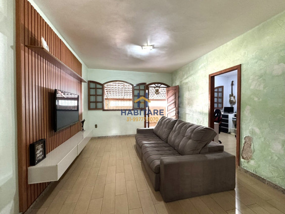 Imagem Casa com 4 Quartos à Venda, 158 m² em Jardim Ibirité - Ibirité