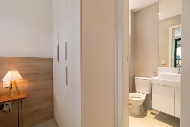 Imagem Apartamento com 1 Quarto à Venda, 32 m² em Copacabana - Niterói