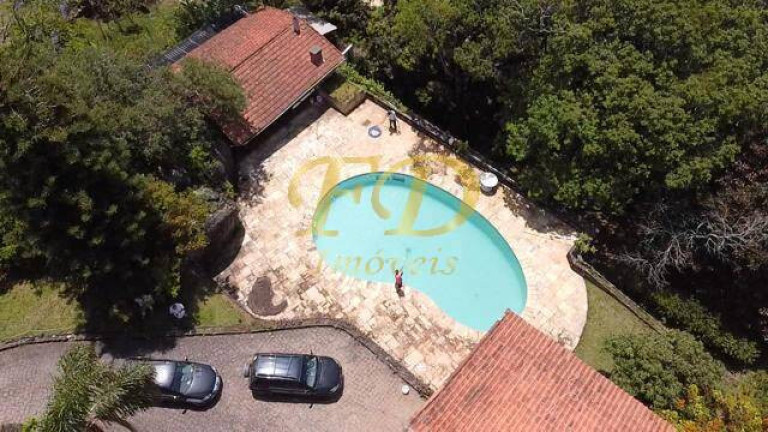 Imagem Casa de Condomínio com 5 Quartos à Venda, 1.800 m² em Portão - Atibaia
