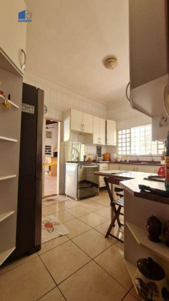 Imagem Casa com 5 Quartos à Venda, 253 m² em Jardim Das Américas - Cuiabá