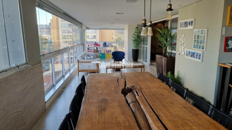 Imagem Apartamento com 4 Quartos à Venda, 250 m² em Vila Mariana - São Paulo Imagem Apartamento com 4 Quartos à Venda, 250 m² em Vila Mariana - São Paulo