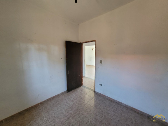Imagem Imóvel com 2 Quartos à Venda, 2.250 m² em Bairro Varzeão - Porangaba Imagem Imóvel com 2 Quartos à Venda, 2.250 m² em Bairro Varzeão - Porangaba