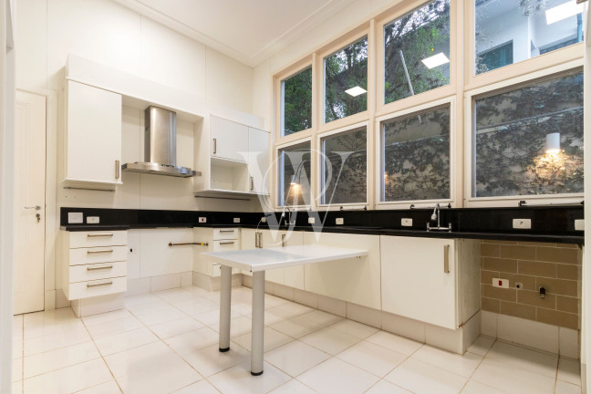 Imagem Casa com 4 Quartos à Venda, 750 m² em Jardim Europa - São Paulo