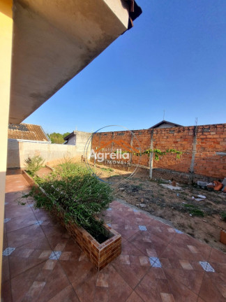 Imagem Casa com 2 Quartos à Venda, 80 m² em Jardim Regina - Mogi Mirim Imagem Casa com 2 Quartos à Venda, 80 m² em Jardim Regina - Mogi Mirim