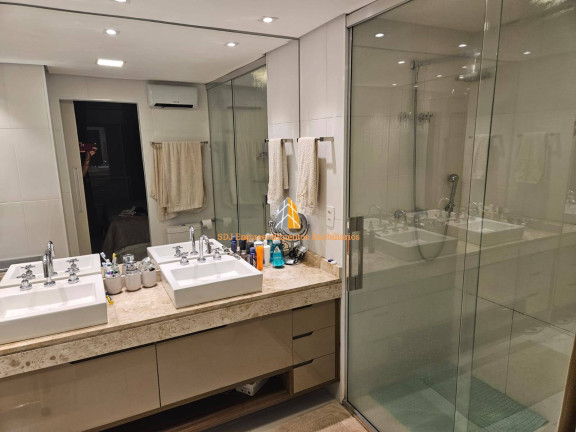Imagem Apartamento com 3 Quartos à Venda, 238 m² em Vila Suzana - São Paulo
