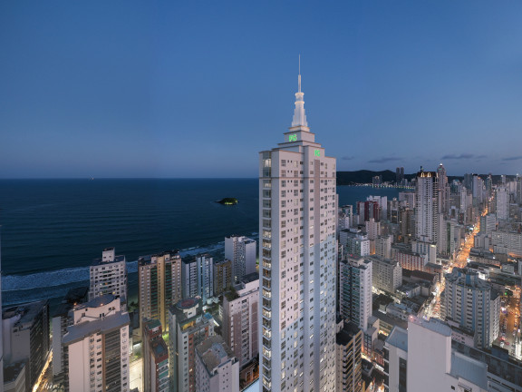 Apartamento com 4 Quartos à Venda, 170 m² em Centro - Balneário Camboriú
