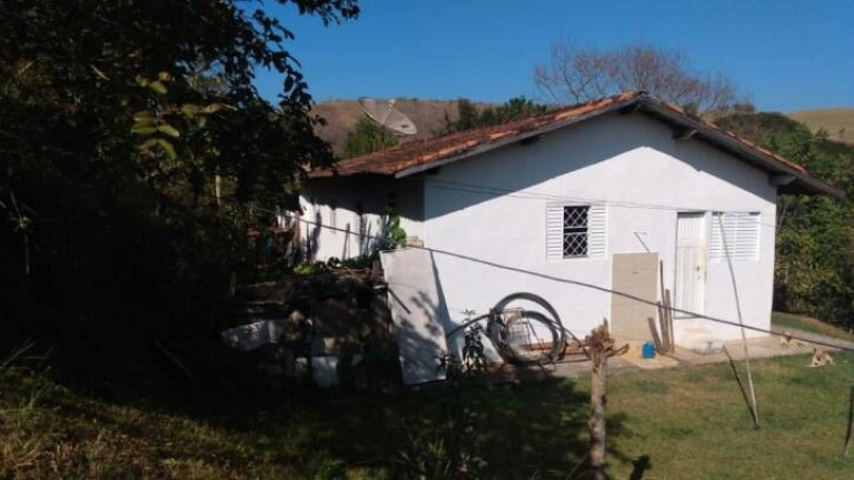 Imagem Chácara com 2 Quartos à Venda, 6.000 m² em Sete Voltas - Taubaté