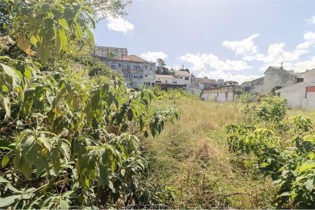 Imagem Terreno à Venda, 1.317 m² em Santo Antônio - Porto Alegre Imagem Terreno à Venda, 1.317 m² em Santo Antônio - Porto Alegre