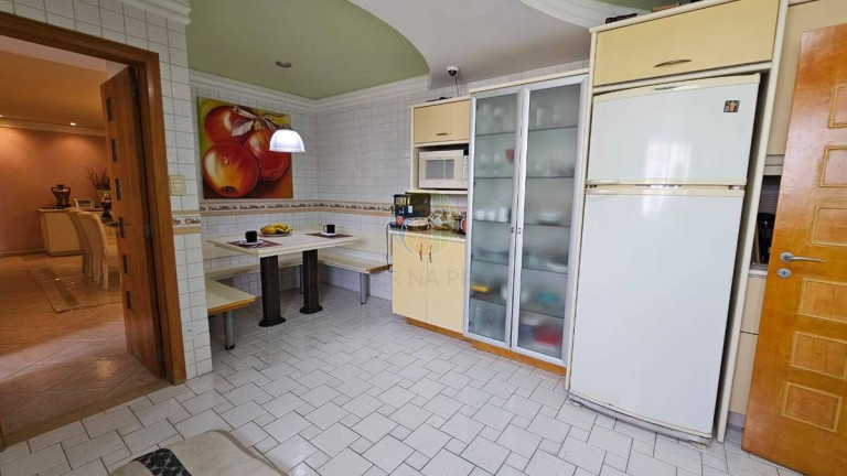 Imagem Apartamento com 3 Quartos à Venda, 256 m² em Pioneiros - Balneário Camboriú
