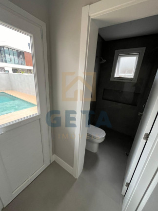 Imagem Sobrado com 4 Quartos à Venda, 270 m² em Santa Regina  - Camboriú